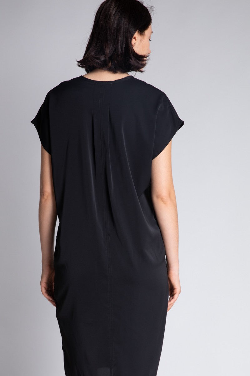 SHORT SLEEVES TUNIC STYLE DRESS WITH BUTTON-UP NECKLINE -BLACK-